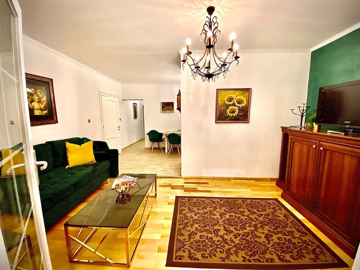 Sarada Boutique Luxury Apartment Deva Exterior foto