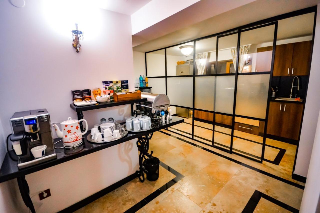 Sarada Boutique Luxury Apartment Deva Exterior foto